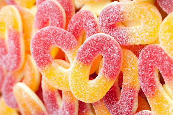 Disposable temperature data logger for the transportation of gel-type gummy candies